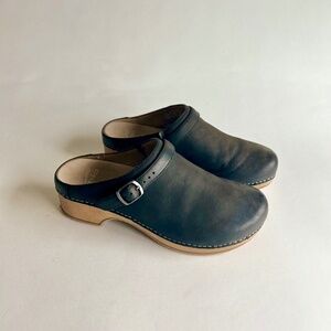 Dansko Dark Brown Genuine Leather Sandal Clogs size EUR 39, US 8.5